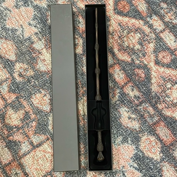 Harry Potter collectible wand, Professor Dumbledore - Picture 1 of 2